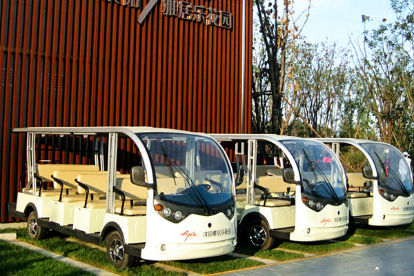 雅居樂(lè)接待觀光車.jpg